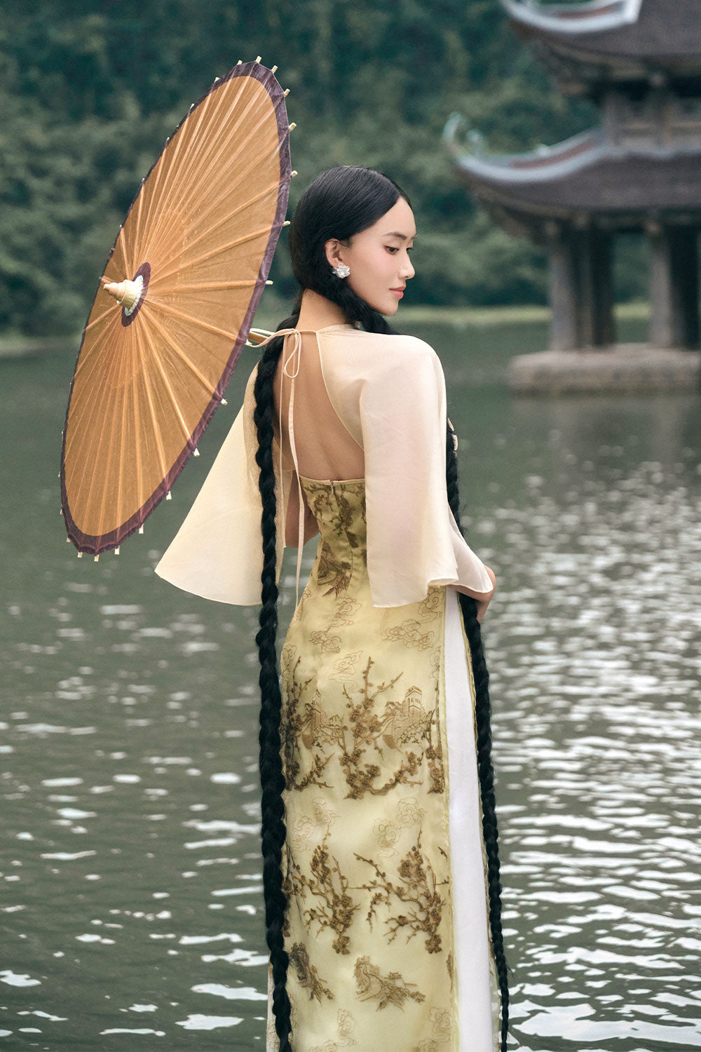 Tuong Cuc A-line Cape Sleeved Silk Organza Floor Length Ao Dai Set